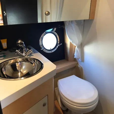 船屋 Yacht Experience Lemon Town